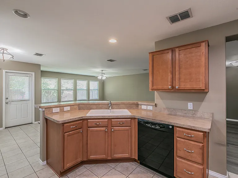 4521 Sheldon Trl — Photo 21