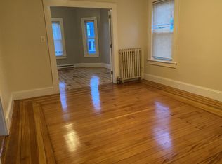68 Mount Hope St #1, Lowell, MA 01854