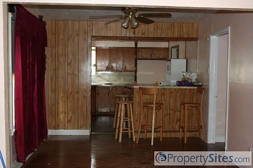 3rd image of 4022 W Vanderbilt Dr