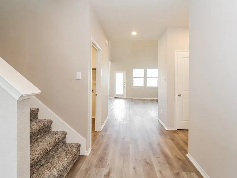 3616 Doris Dr — Photo 4