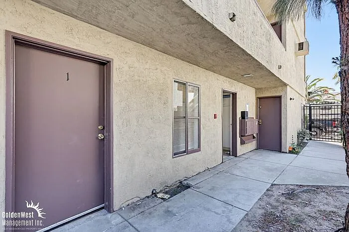 Building Photo - 4219 Illinois St #1