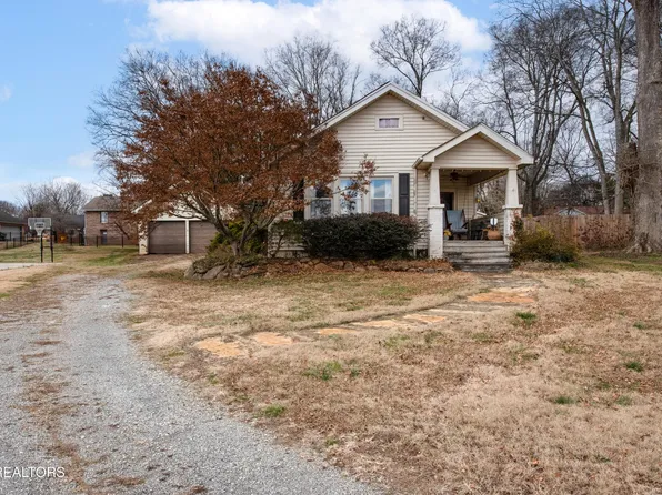 1711 Leconte Dr, Maryville, TN 37803