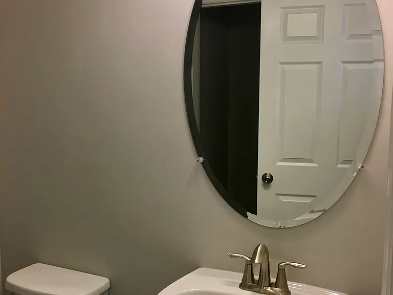 301 Richmond Dr — Photo 8