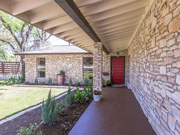 3rd image of 1907 Barton Hills Dr