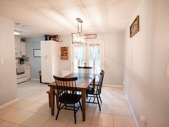 3rd image of 2654 Faversham Dr