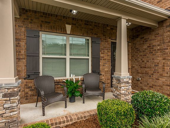 3rd image of 1033 E Sagewood Dr