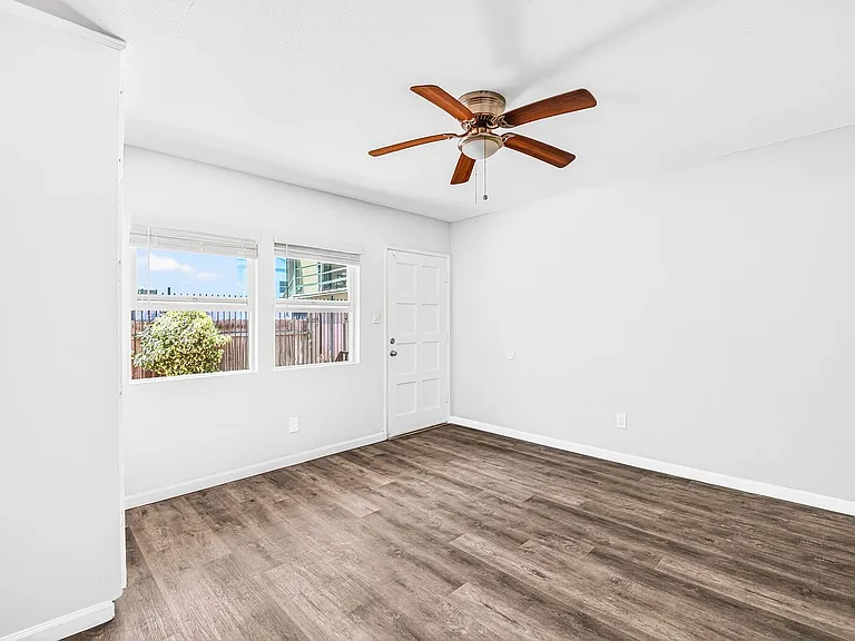 904 Atlantic ave — Photo 13