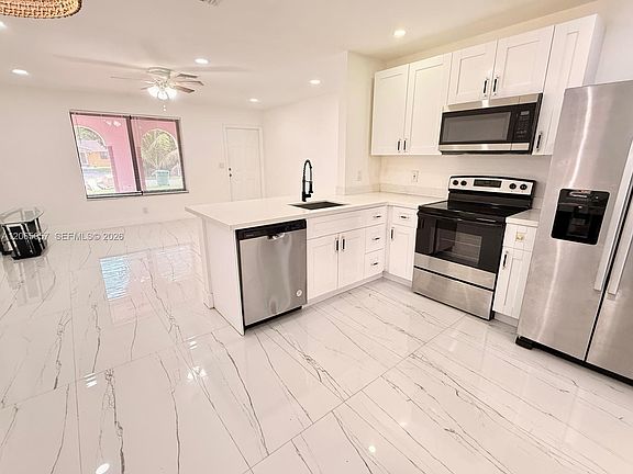 3rd image of 4088 SW 51st St