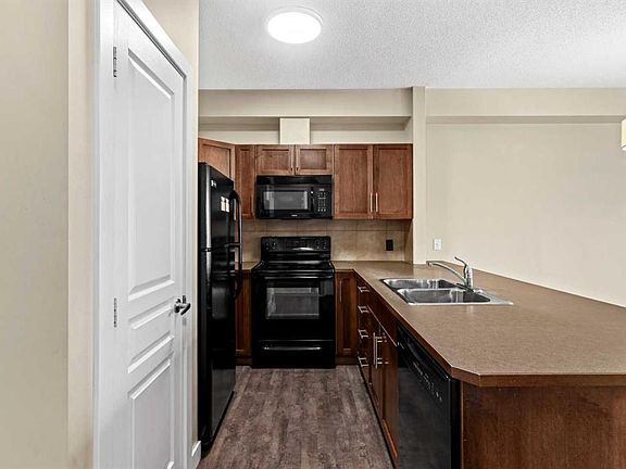 4th image of 10 NE Panatella Rd NW #212