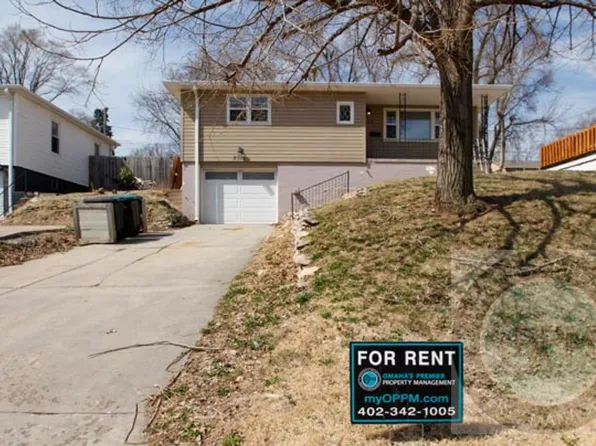 2312 N 67th St, Omaha, NE 68104