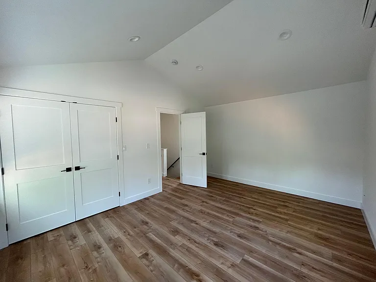 3508 NE 134th St — Photo 15