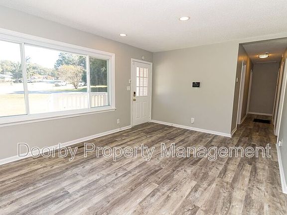 3rd image of 7707 Canyon Dr