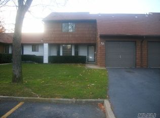 51 Ashley Cir, Commack, NY 11725
