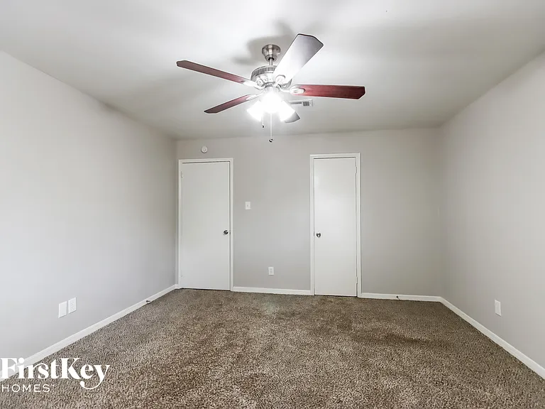 5603 Sheraton Oaks Dr — Photo 9