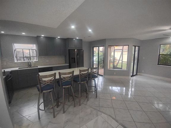 3rd image of 8467 Shadow Court #4-6
