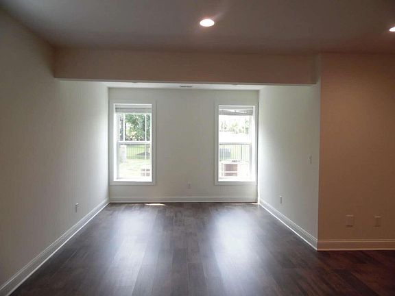 2nd image of 2331 Coroneo Ln
