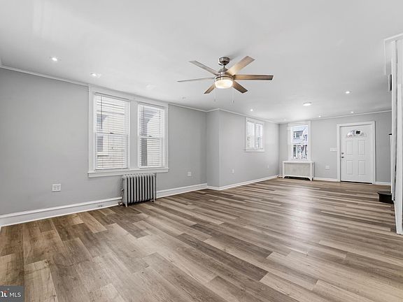 5th image of 422 Arbor Rd