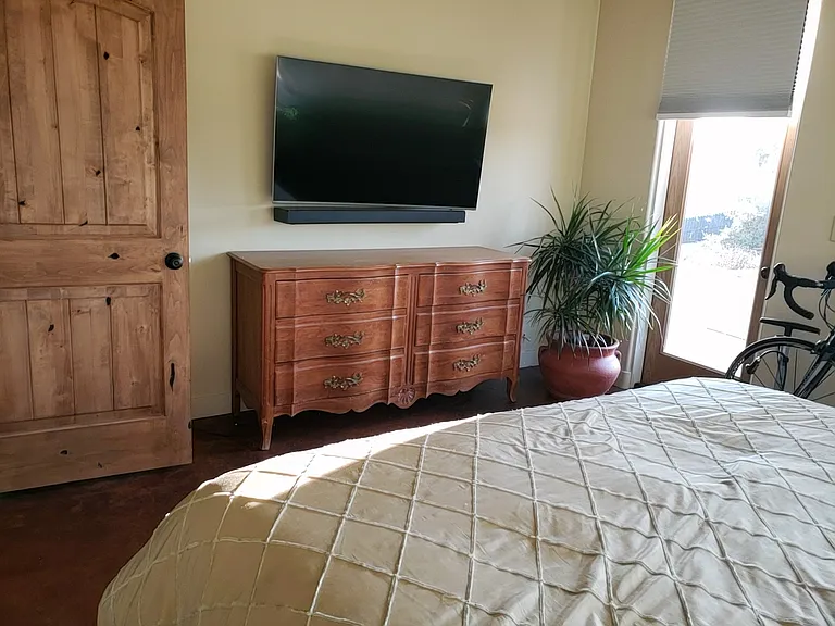2296 Holly Dr — Photo 11
