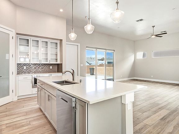 5th image of 7919 Tiburon Hills Dr NW