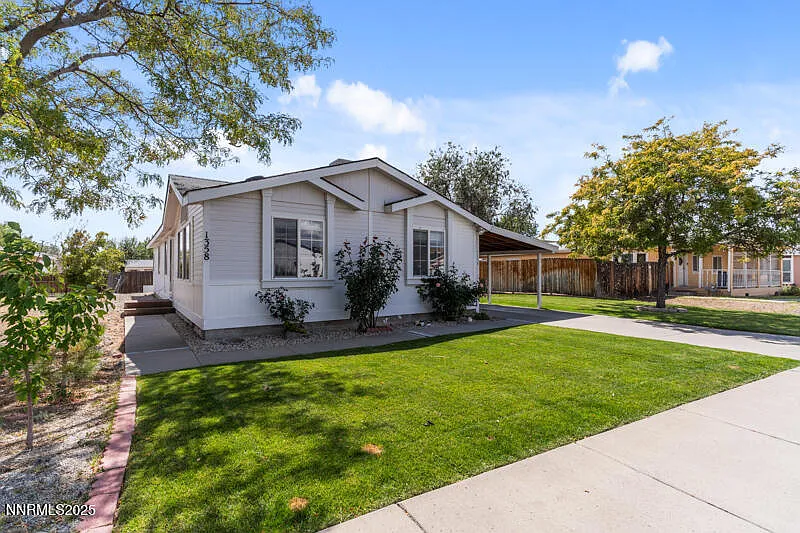 1358 Leopard St photo 1