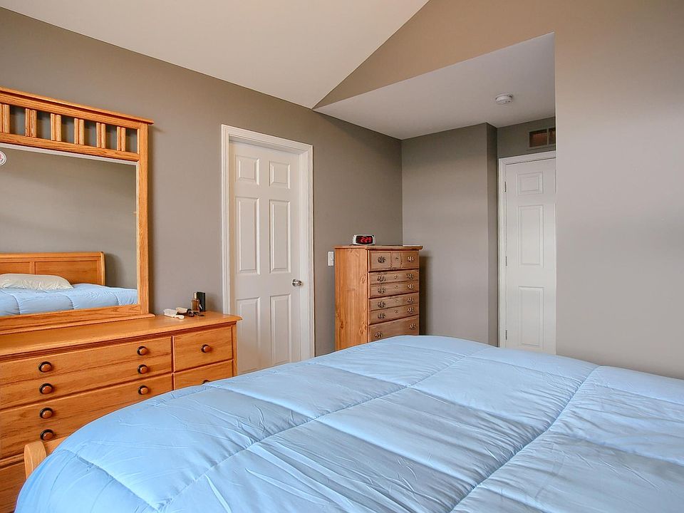 14410 Shadywood Dr, Sterling Heights, MI 48312 | Zillow
