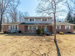 9644 Oakview Rd, Kempton, PA 19529