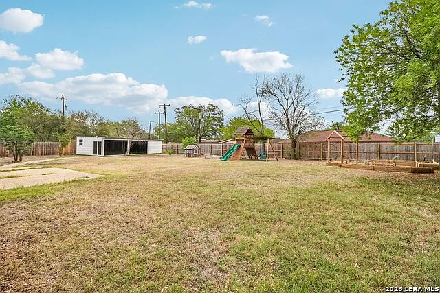 302 Weathercock Ln — Photo 30