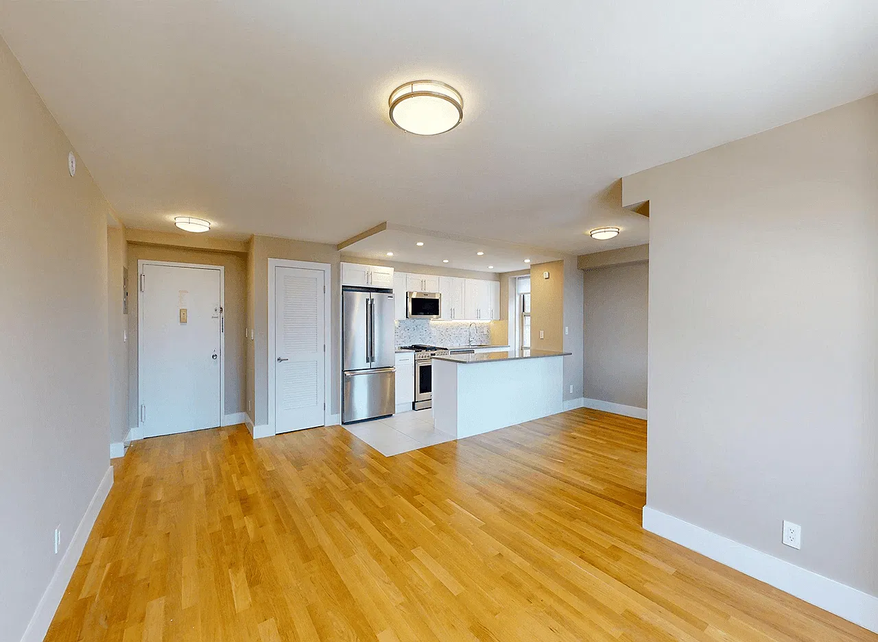 310 Greenwich St — Photo 4