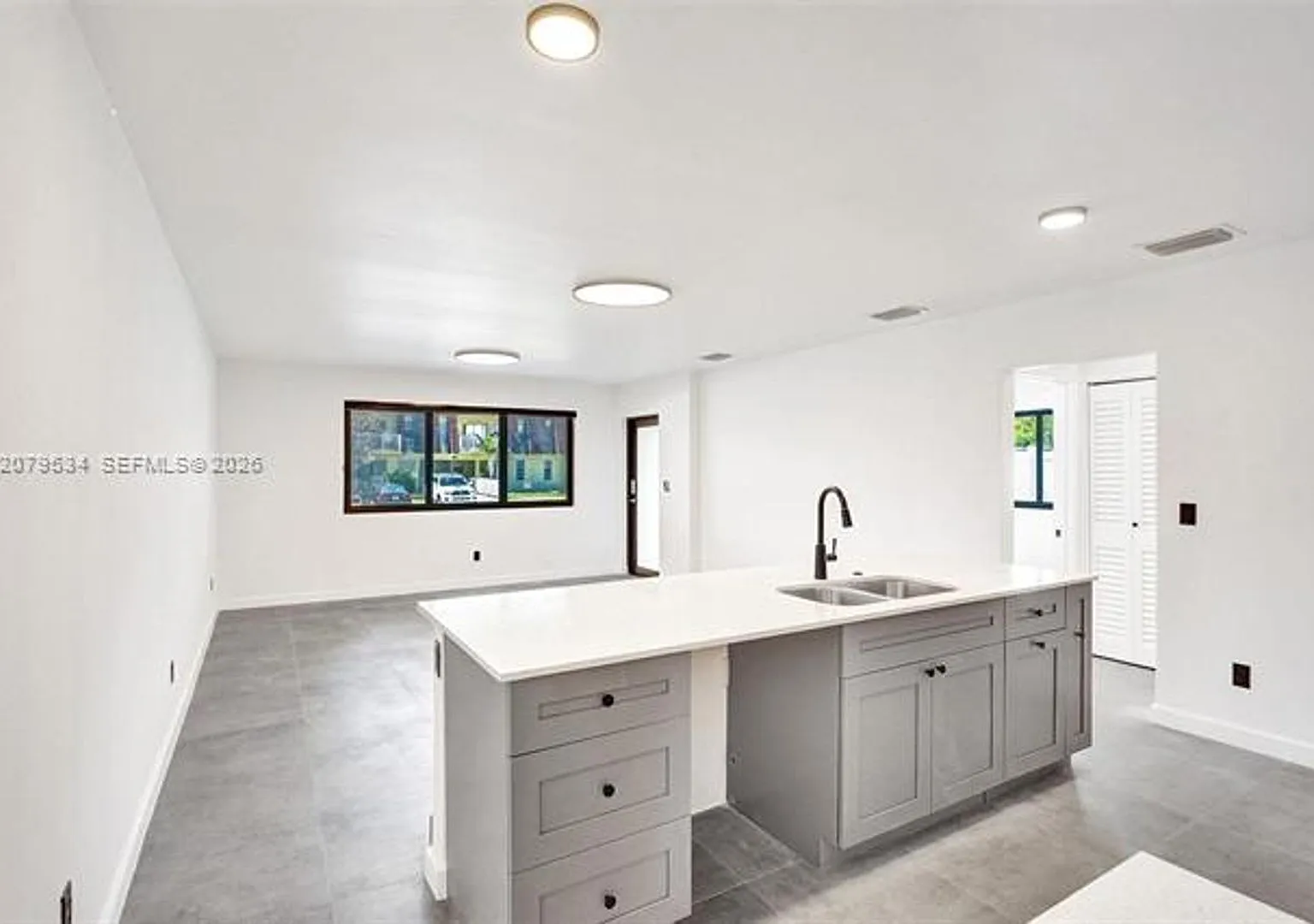 2255 NE 173rd St # 2255 North Miami Beach, FL 33160 — Photo 4