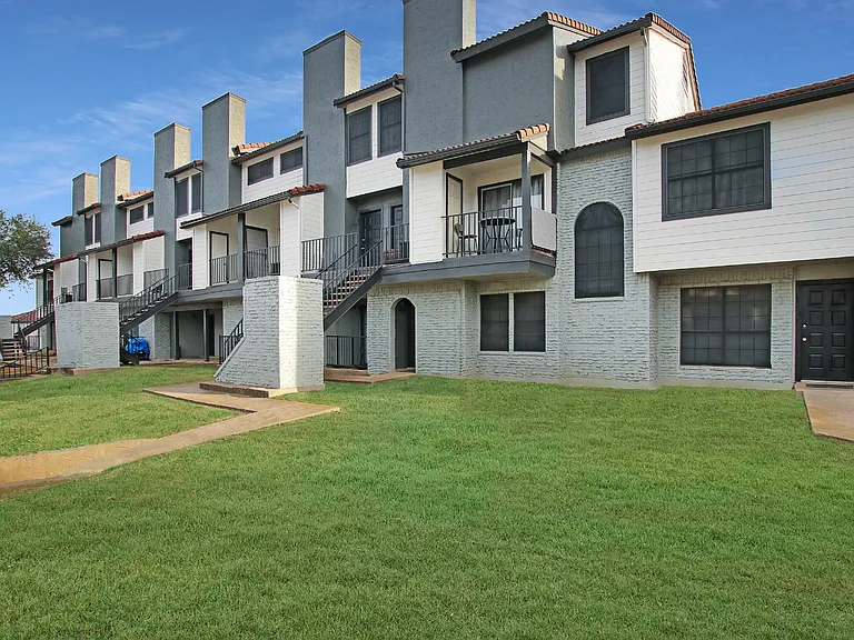 Fiona Apartment Homes — Photo 15