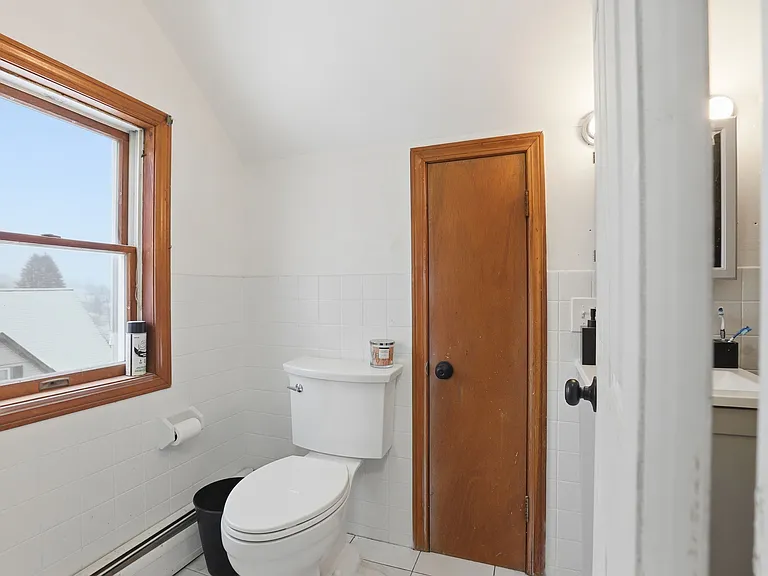 68 Oak St #3 — Photo 2