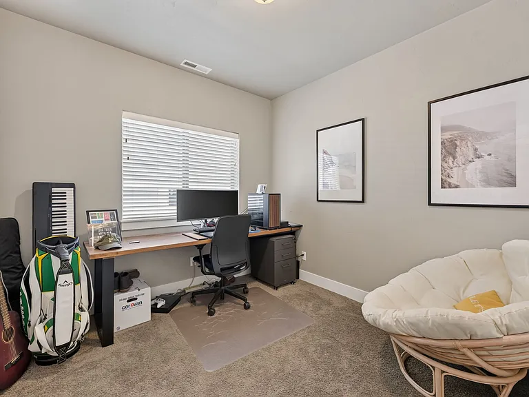 62879 NE Nolan St — Photo 23