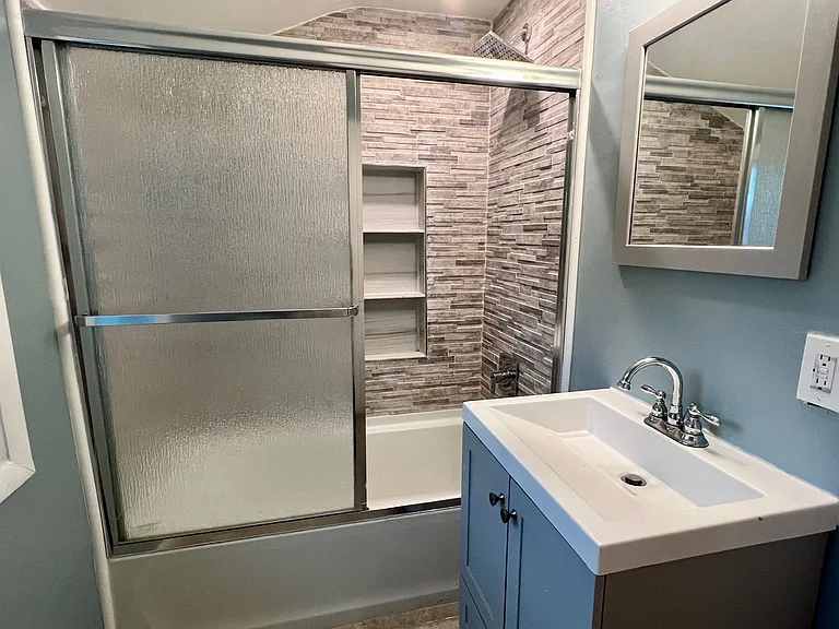 2450 Culver Rd — Photo 16