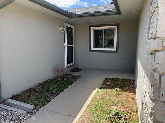 3rd image of 4905 Danube Ct NE