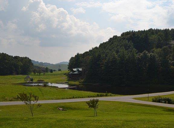 5th image of 411 Canawhay Dr