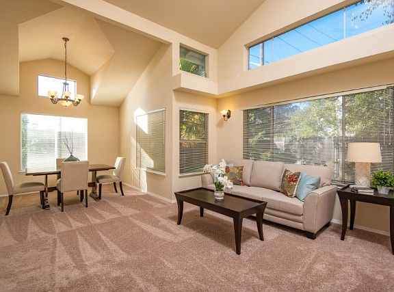 5th image of 1321 Champagne Cir