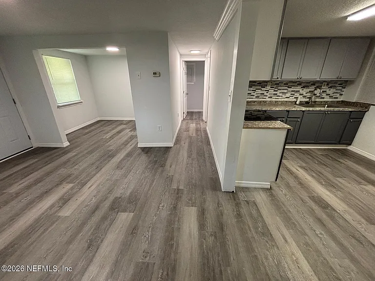9454 Campus Ave — Photo 10
