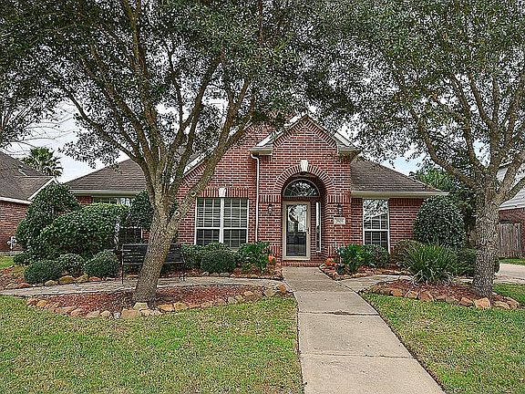 2nd image of 2603 Pebble Creek Dr