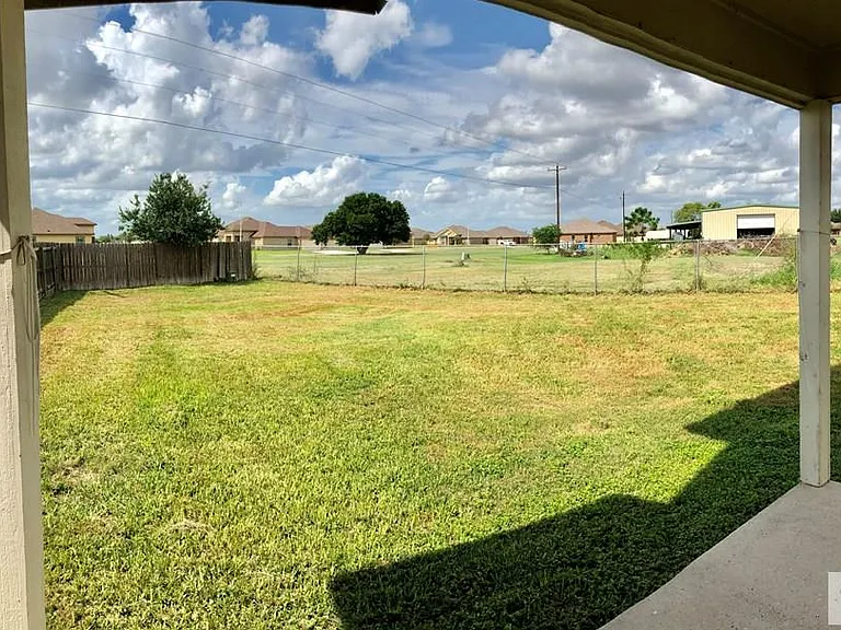 16311 Taos Blvd #B — Photo 11