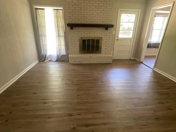 5th image of 549 Shady Grove Dr