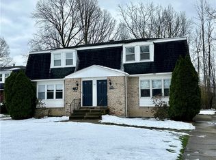 163 Marine Dr, Amherst, NY 14228