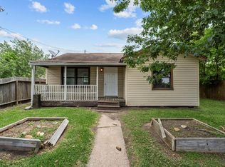 810 23rd St N, Texas City, TX 77590