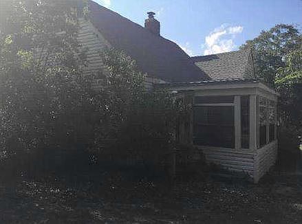 2nd image of 2830 Lombardy Ct