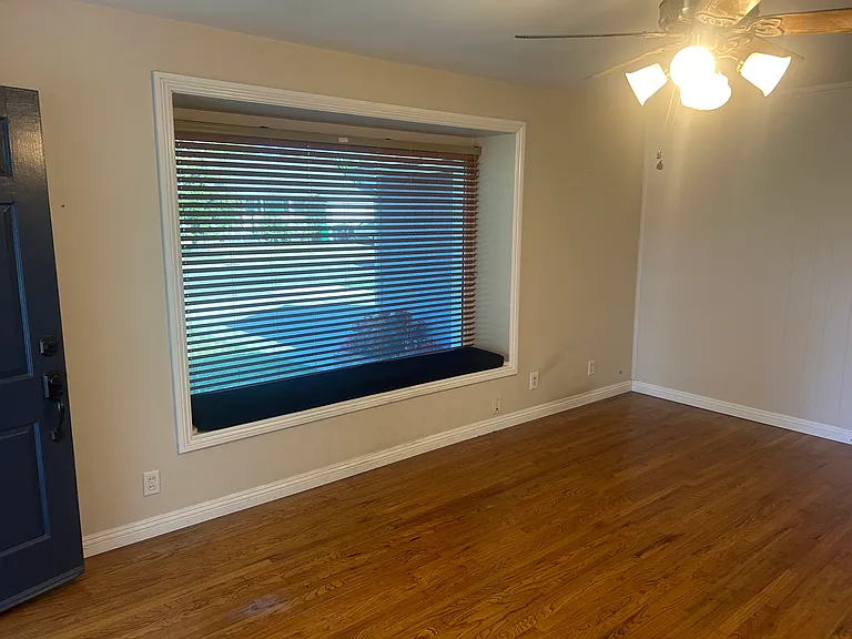 2163 Charlemagne Ave — Photo 5