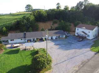 1916 Central Point Rd, Rutledge, TN 37861