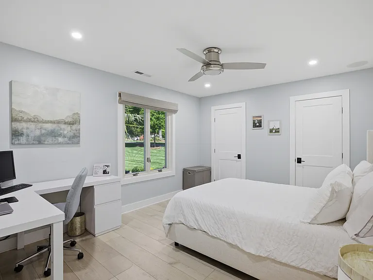 15928 Henry Ln — Photo 18