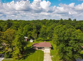 2042 Werner Rd, Columbus, MI 48063