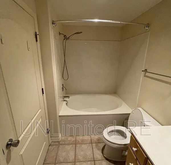 1401 N 4th St #225 — Photo 13