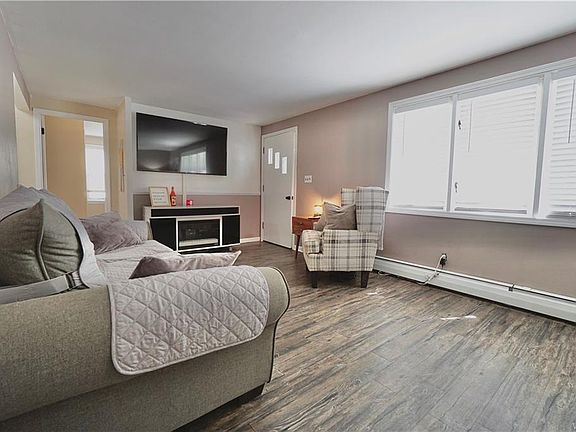 4th image of 123 Mosher Dr