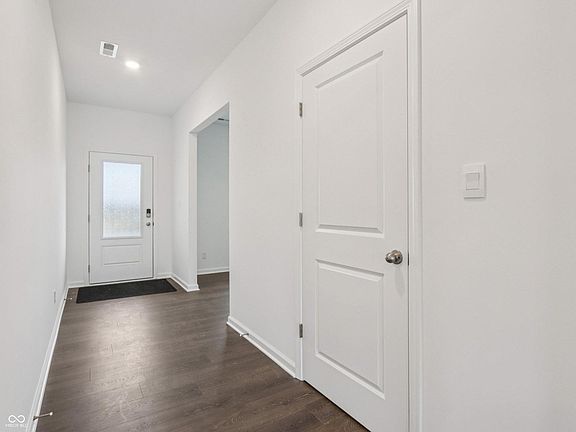 5th image of 1098 Winterfield Blvd